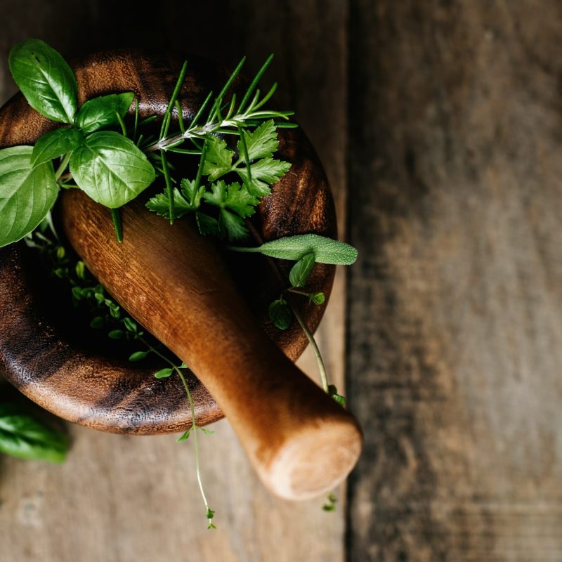curated-lifestyle-EHG22u_SIfI-unsplash (1)
